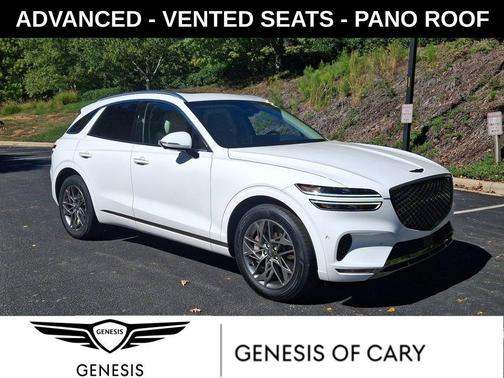 Alta White 2023 Genesis GV70 2.5T AWD