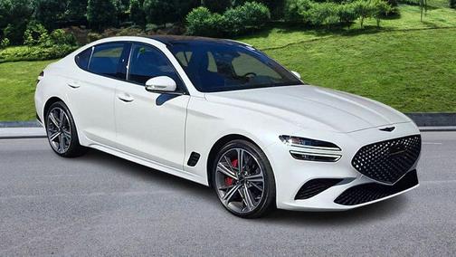 2025 Genesis G70 2.5T RWD