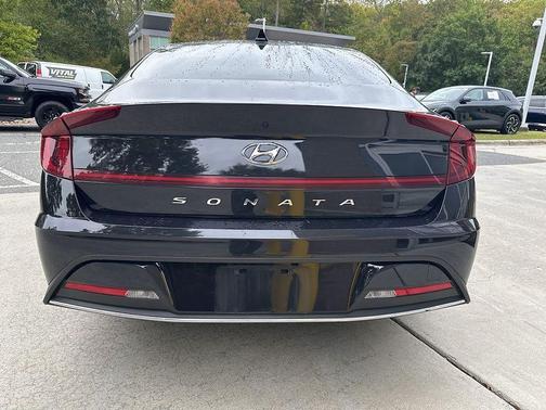 2023 Hyundai SONATA SE