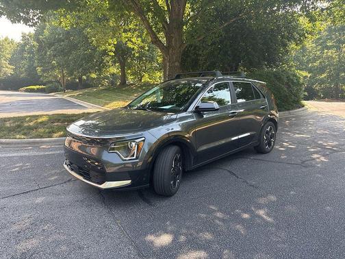 Graphite Gray 2024 Kia Niro EV Wind