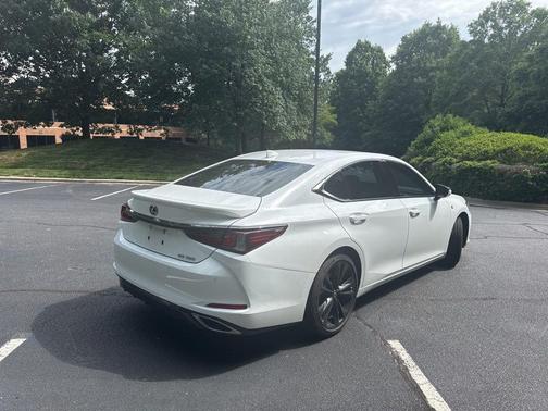 Ultra White 2022 Lexus ES 350 F Sport