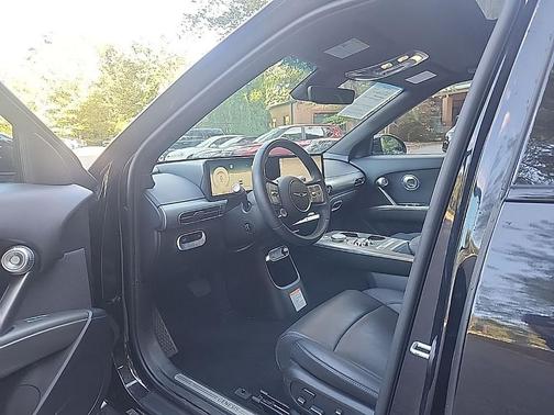 2024 Genesis GV60 Standard RWD