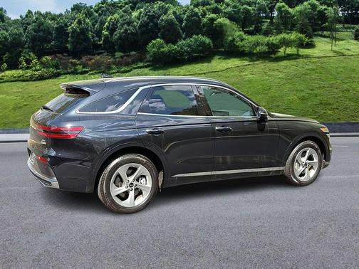 Vik Black 2026 Genesis GV70 2.5T