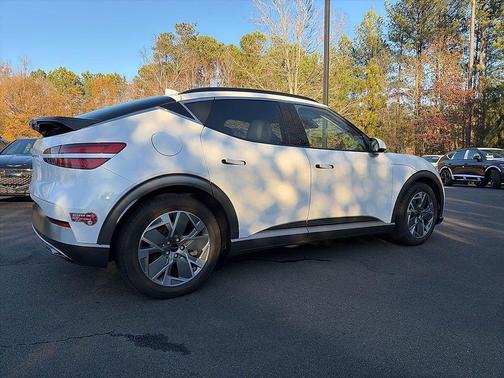 2025 Genesis GV60 Standard RWD