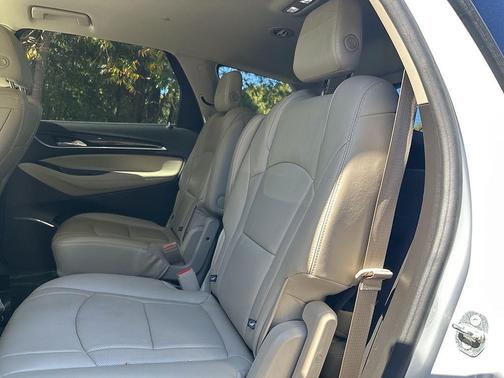 2018 Buick Enclave Essence