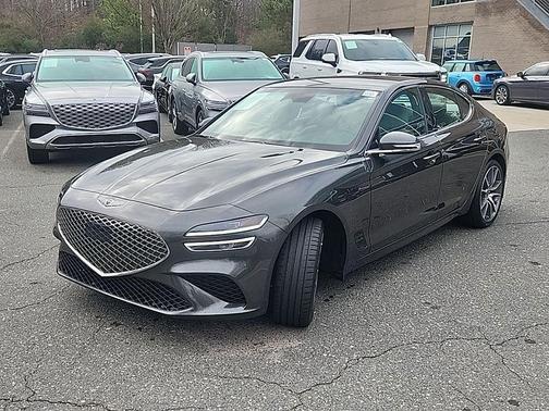 2023 Genesis G70 2.0T RWD