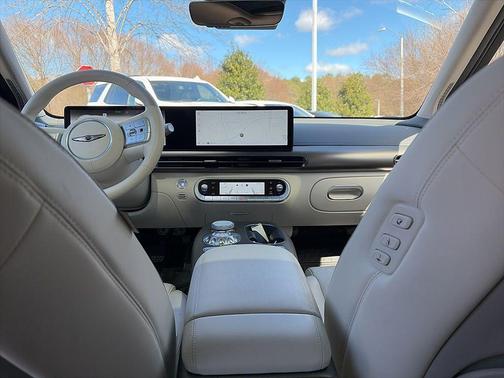 2023 Genesis GV60 Advanced AWD