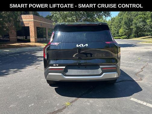 Aurora Black Pearl 2024 Kia EV9 Light Long Range