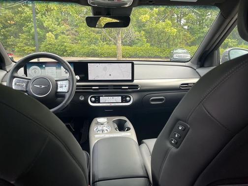 2025 Genesis GV60 Standard RWD
