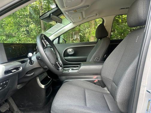 Cyber Gray 2026 Hyundai IONIQ 9 SE