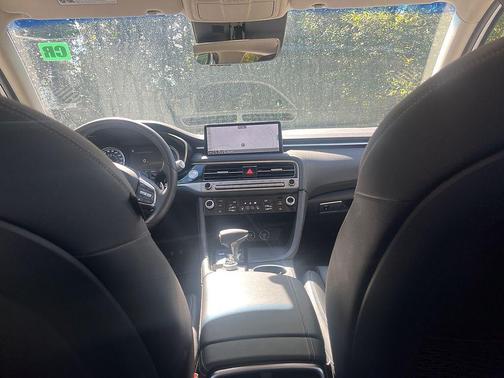 2025 Genesis G70 2.5T RWD