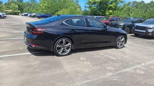 Vik Black 2024 Genesis G70 2.5T RWD