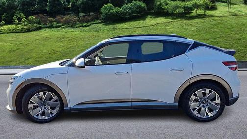 2025 Genesis GV60 Standard RWD