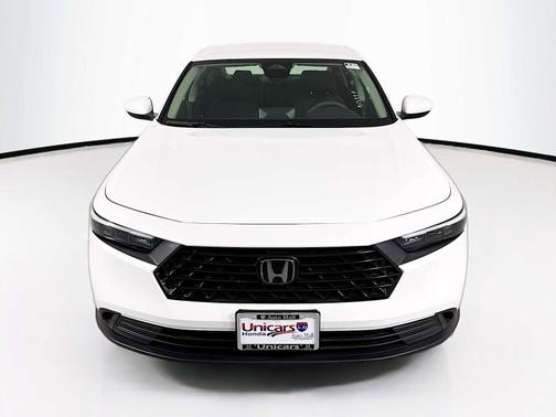 Platinum White Pearl 2024 Honda Accord