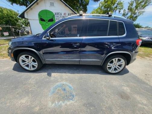 Night Blue Metallic 2013 Volkswagen Tiguan SEL