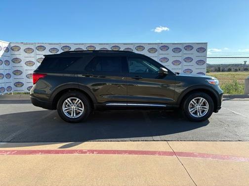 FORGED GREEN METALLIC 2023 Ford Explorer XLT