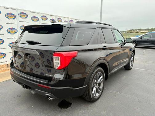 AGATE BLACK METALLIC 2023 Ford Explorer XLT