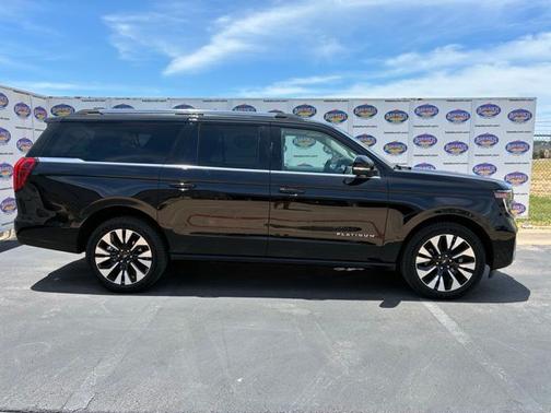 AGATE BLACK METALLIC 2025 Ford Expedition PLATINUM