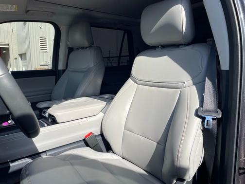 DARK MATTER GREY METALLIC 2025 Ford Expedition ACTIVE