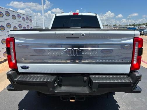 OXFORD WHITE 2024 Ford F-250 KING RANCH