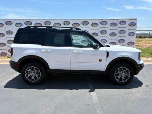 OXFORD WHITE 2024 Ford Bronco Sport BADLANDS