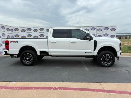 STAR WHITE 2025 Ford F-250 PLATINUM