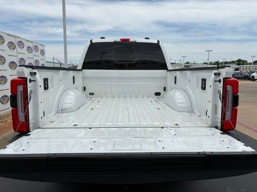 STAR WHITE 2025 Ford F-250 PLATINUM