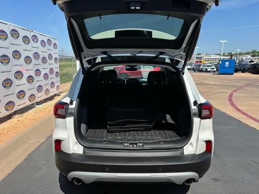 STAR WHITE METALLIC TRI-COA 2023 Ford Escape PLATINUM