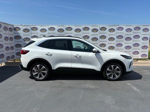 STAR WHITE METALLIC TRI-COA 2023 Ford Escape PLATINUM