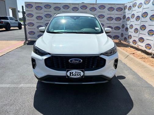 STAR WHITE METALLIC TRI-COA 2023 Ford Escape PLATINUM
