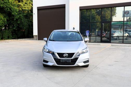 2020 Nissan Versa 1.6 SV