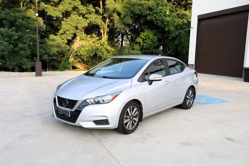 2020 Nissan Versa 1.6 SV