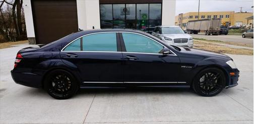 2009 Mercedes-Benz S-Class 6.0L V12 AMG