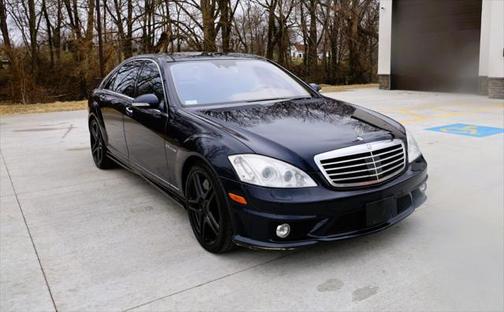 2009 Mercedes-Benz S-Class 6.0L V12 AMG