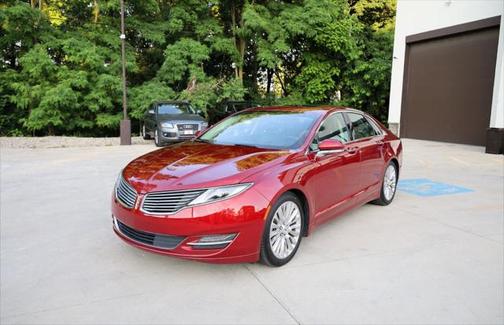 2016 Lincoln MKZ Base