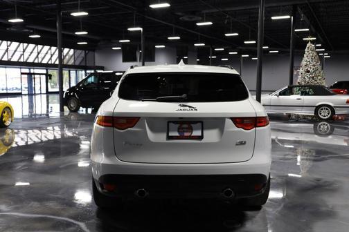 2017 Jaguar F-PACE 35t Premium