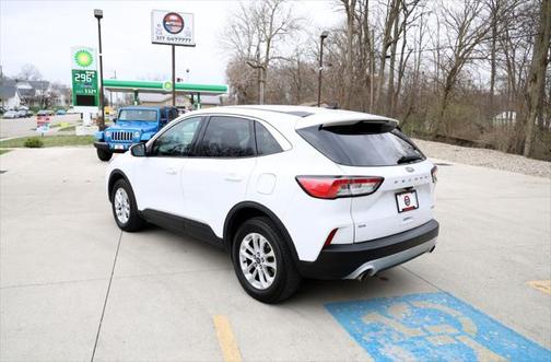 2021 Ford Escape SE