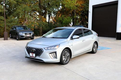 2020 Hyundai IONIQ Plug-In Hybrid SEL
