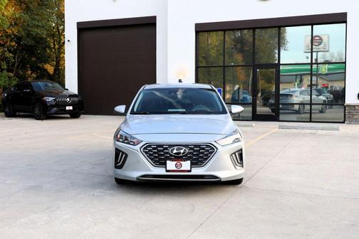 2020 Hyundai IONIQ Plug-In Hybrid SEL