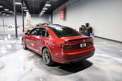 2017 Volkswagen Passat 1.8T SEL Premium