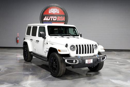 Bright White Clearcoat 2022 Jeep Wrangler Unlimited 4xe Sahara