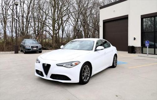 2018 Alfa Romeo Giulia Base