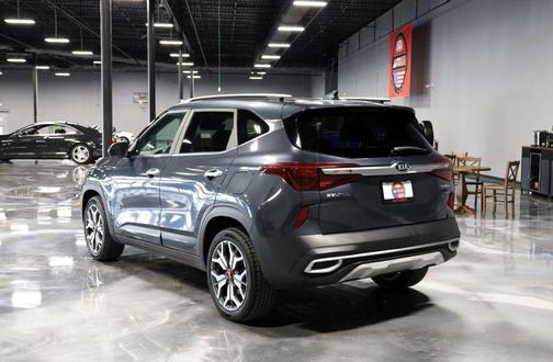 Gravity Gray 2021 Kia Seltos SX Turbo