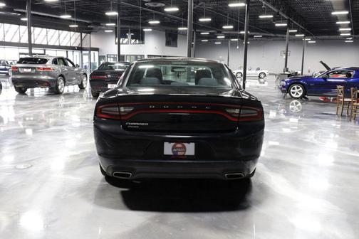 2016 Dodge Charger SE
