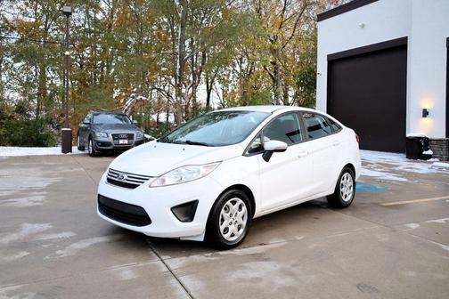 2013 Ford Fiesta SE