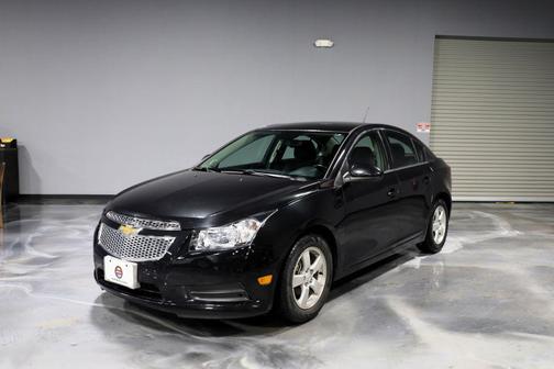 Black Granite Metallic 2014 Chevrolet Cruze 1LT