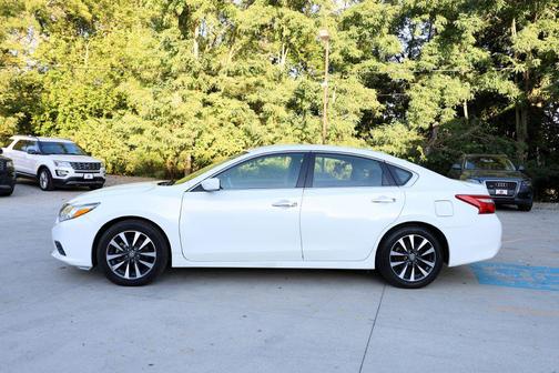 2017 Nissan Altima 2.5 SV