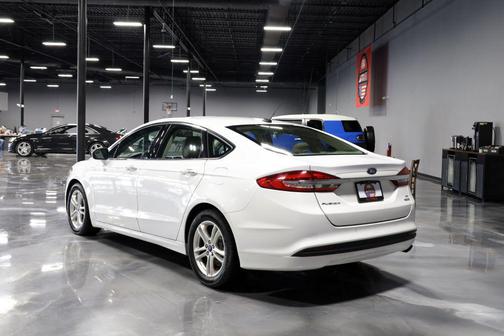 WHITE 2018 Ford Fusion SE