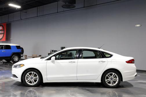 WHITE 2018 Ford Fusion SE