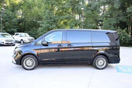 2023 Mercedes-Benz Metris Base